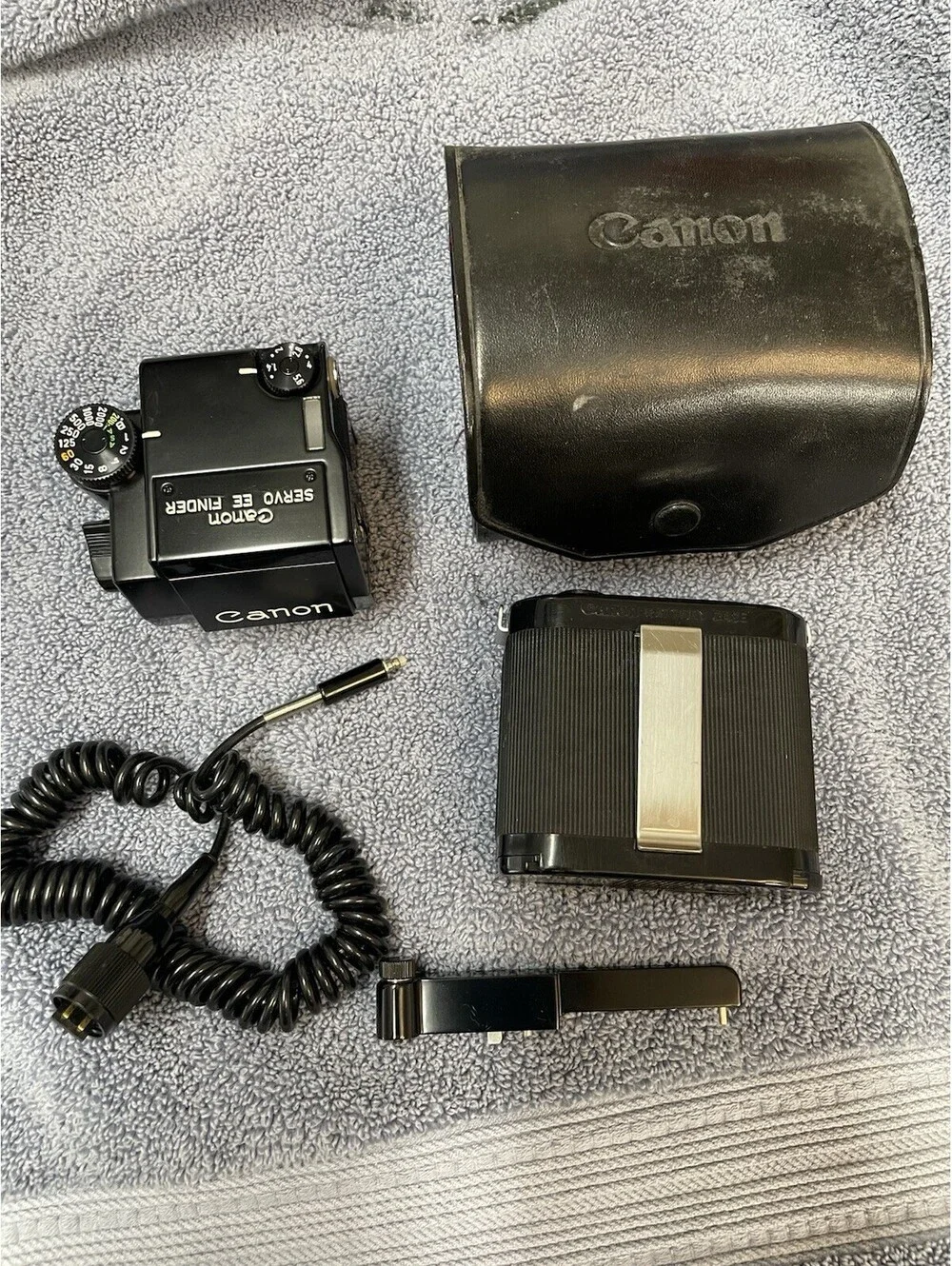 CANON F-1 SERVO EE FINDER W/CORDS, CASE, BATTERY CASE FIEWFINDER UNTESTED